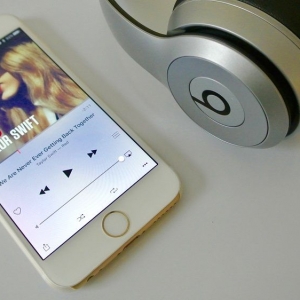 e iPhonel(f)(hu)BeatsҲ^